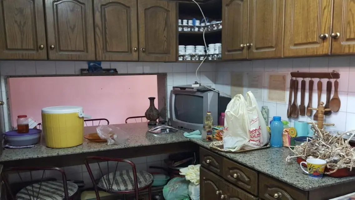 شقة حديثة للبيع في منطقة متميزة
