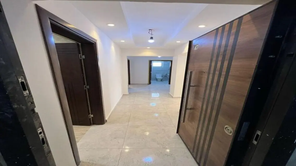 Premium Apartment for Rent with Security Guard at 15000