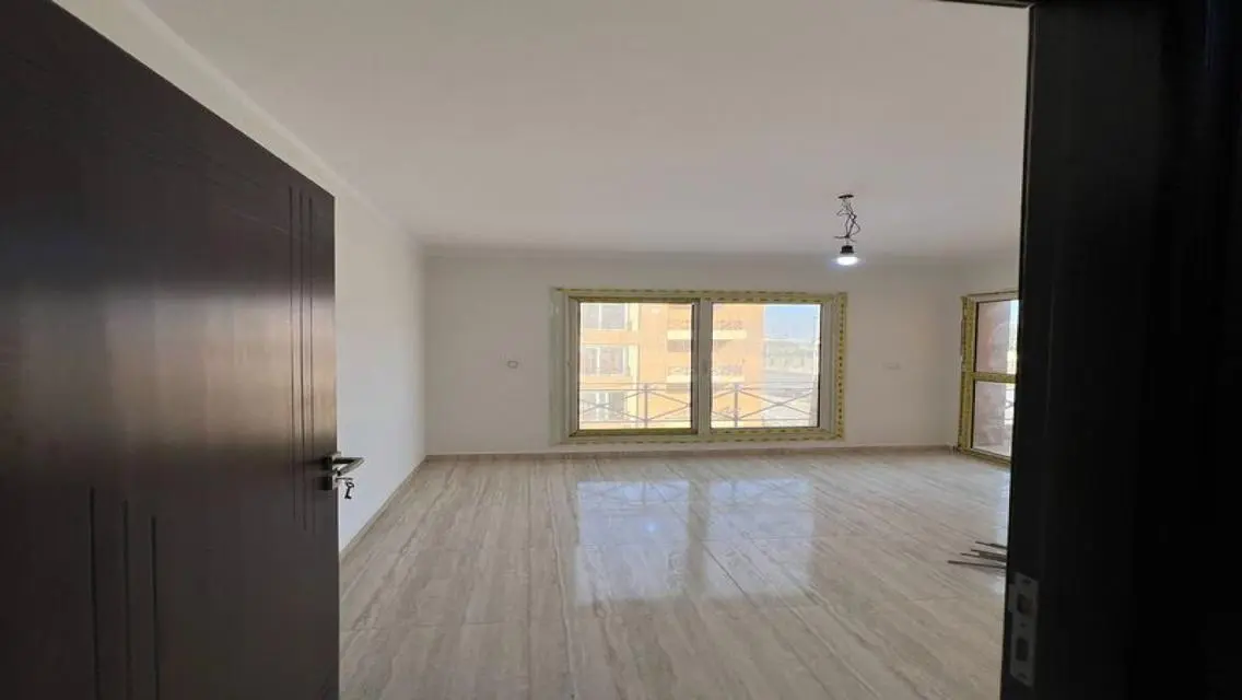 Premium Apartment for Rent with Security Guard at 15000