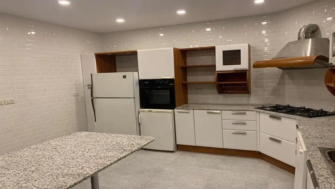 Stunning 150 sqm Apartment in a Prime Location