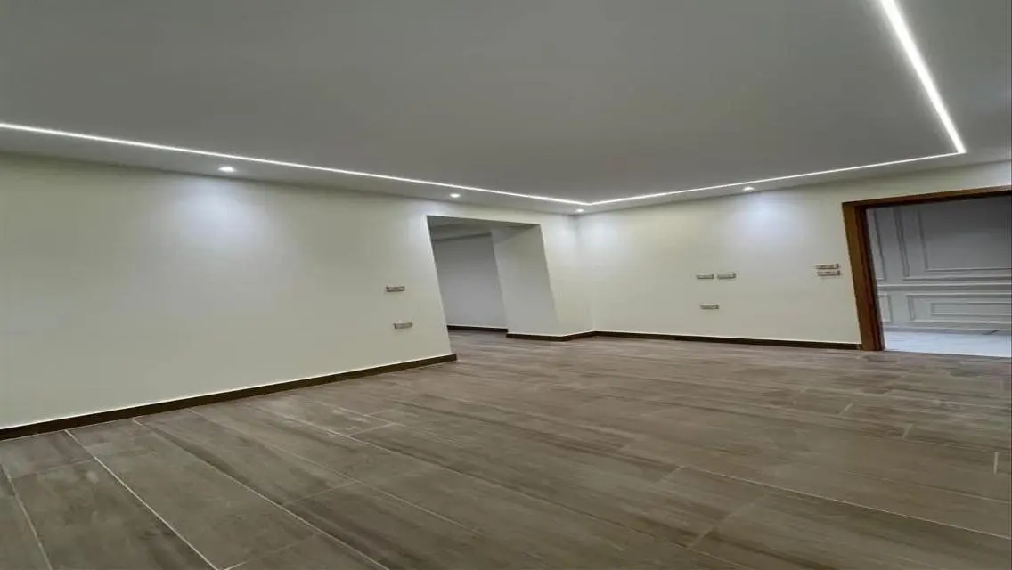 Stylish 200 sqm Apartment for Sale at 30000
