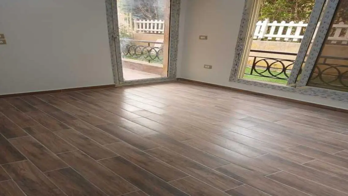 شقة فاخرة بتصميم حديث للإيجار