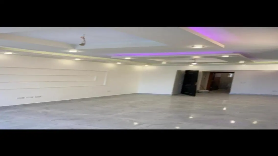 شقة فاخرة بتصميم حديث للإيجار