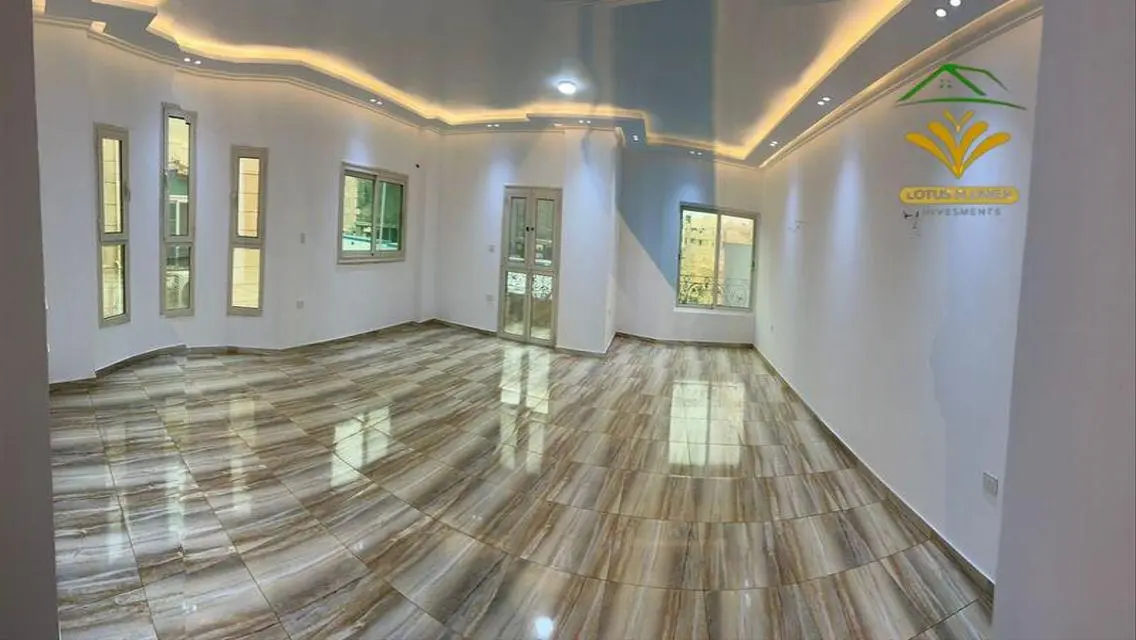 Luxury 250 sqm Apartment for Rent with Security