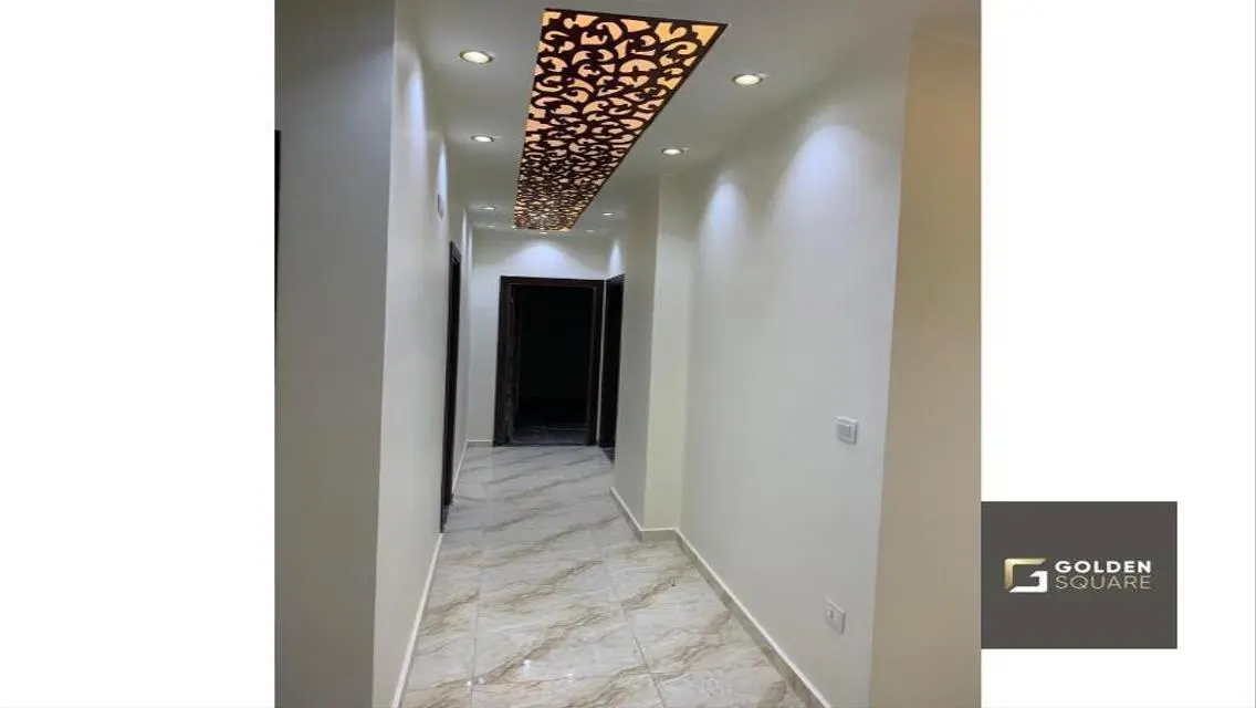 شقة فاخرة للبيع مطلة على البحيرات