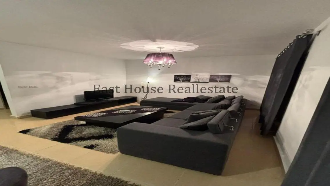 Luxury Apartment for Rent with Spacious Layout