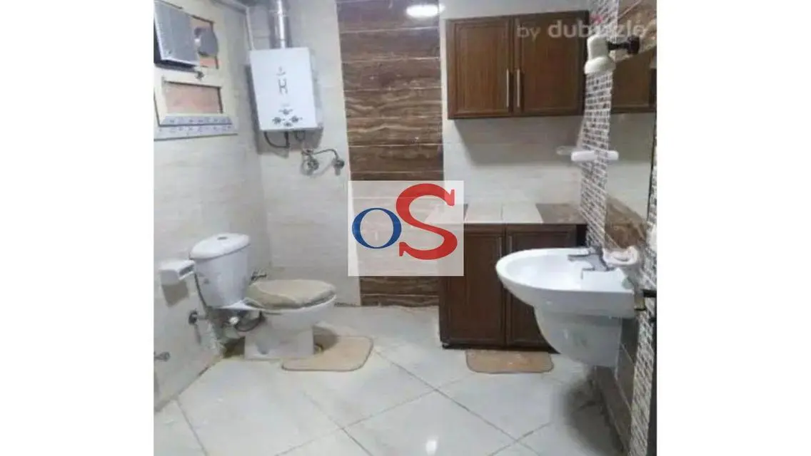 Luxury Apartment with Balcony and Modern Amenities