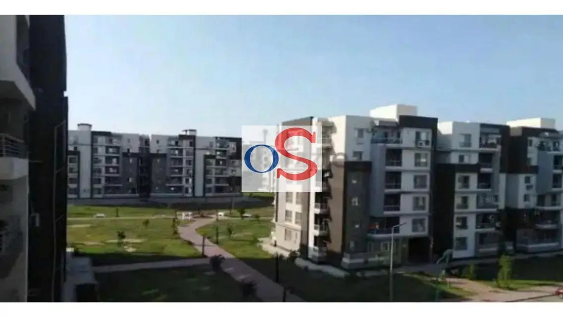 Luxury Apartment with Balcony and Modern Amenities
