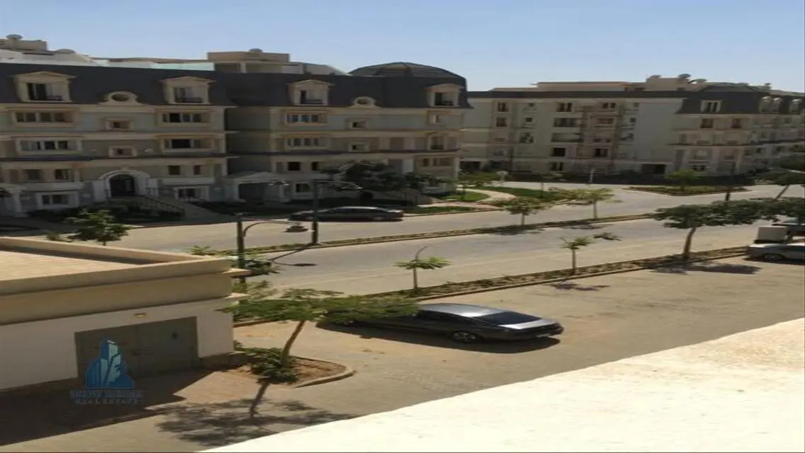 شقة فاخرة للإيجار في موقع متميز