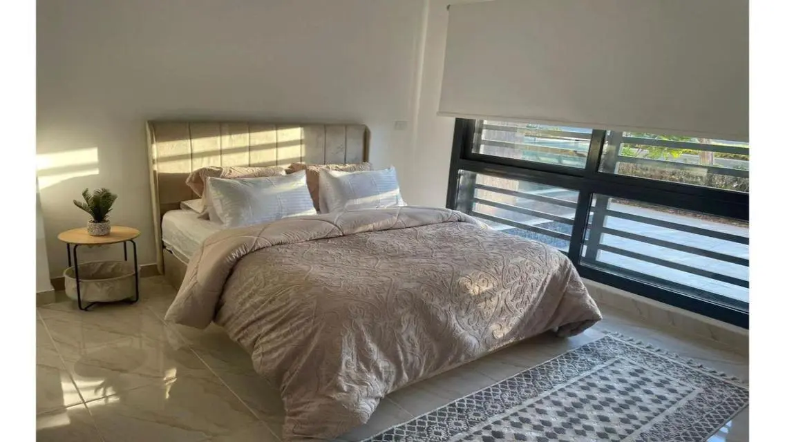 Apartment B15 with Central Air Conditioning and Balcony