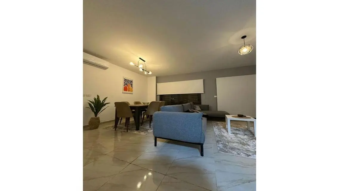 Apartment B15 with Central Air Conditioning and Balcony
