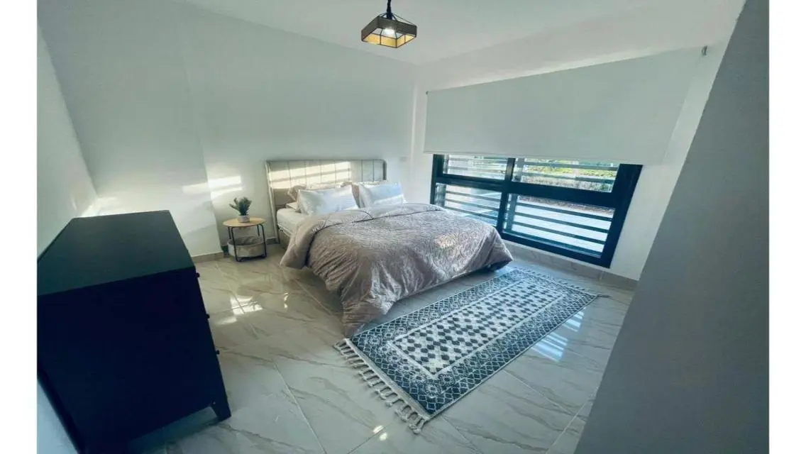 Apartment B15 with Central Air Conditioning and Balcony