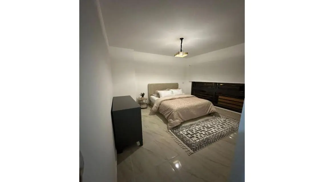 Apartment B15 with Central Air Conditioning and Balcony