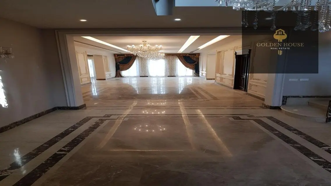 Luxurious Home with Spacious Property in Waterway Area