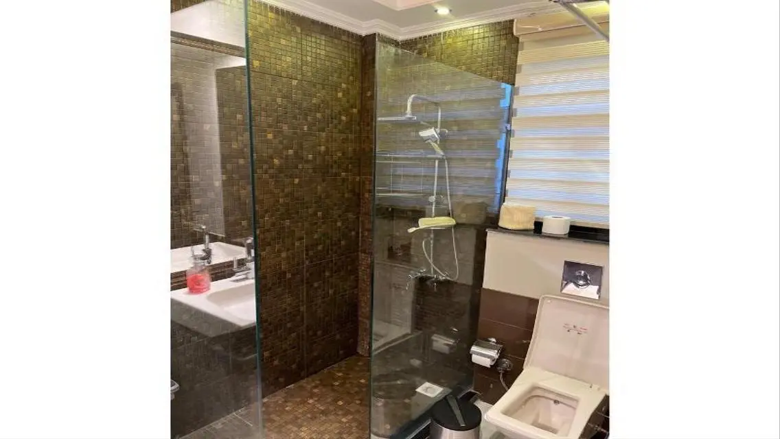 Commercial Space for Rent at 17000 EGP