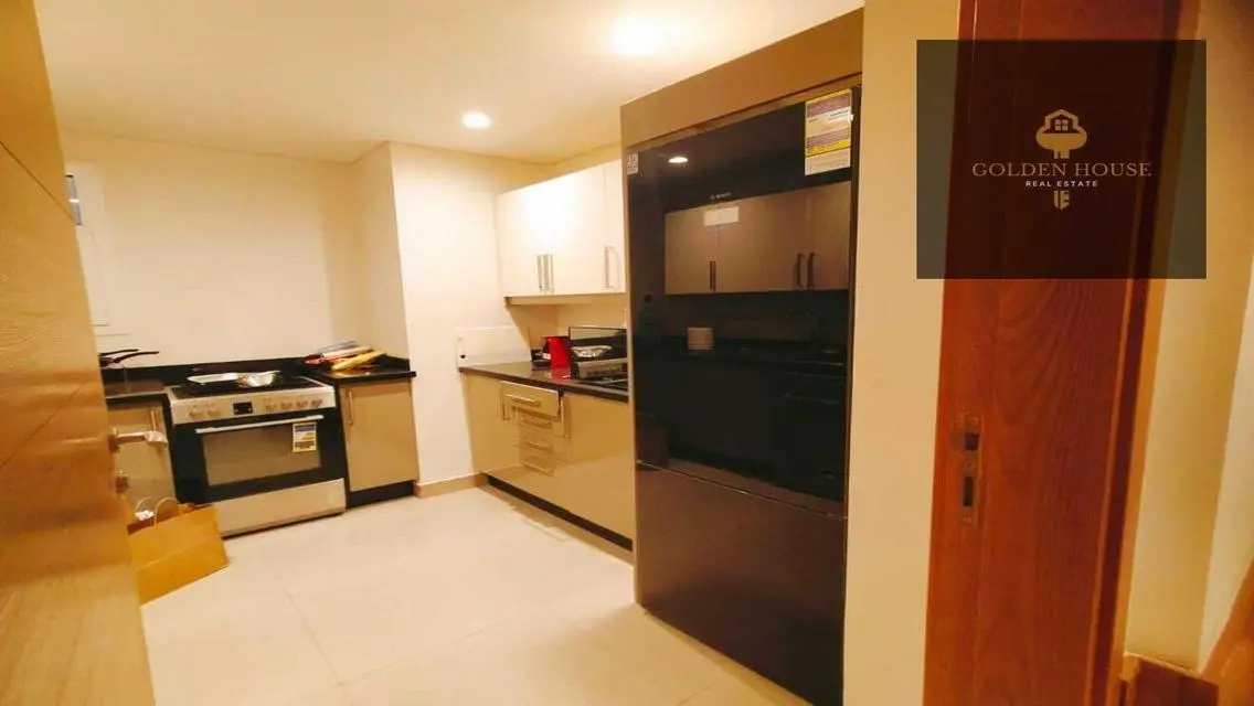Luxury Apartment with Lake View for Sale