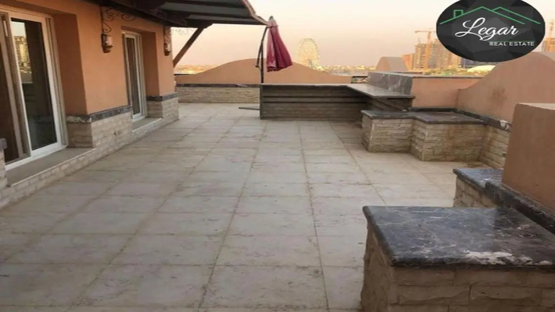 شقة فاخرة للإيجار بمساحة 21000 متر