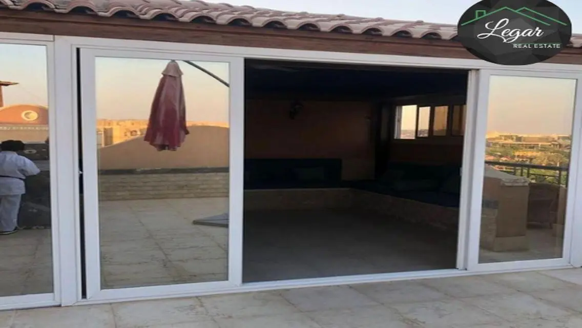 شقة فاخرة للإيجار بمساحة 21000 متر