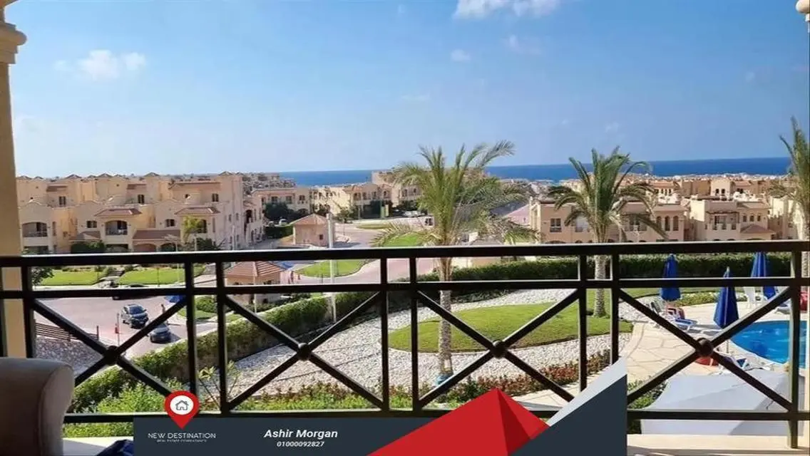 فيلا فاخرة بمساحة واسعة مع حديقة ومسبح