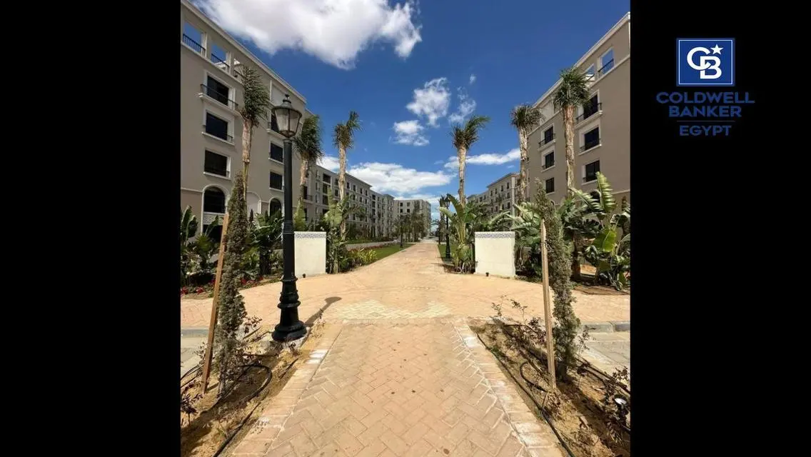 Luxury Apartment with Private Garden and Shared Pool