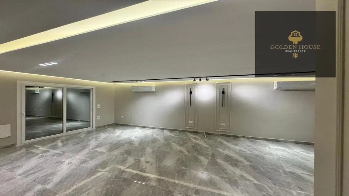 Exceptional Apartment for Sale in The Squer - 165 Sq. M