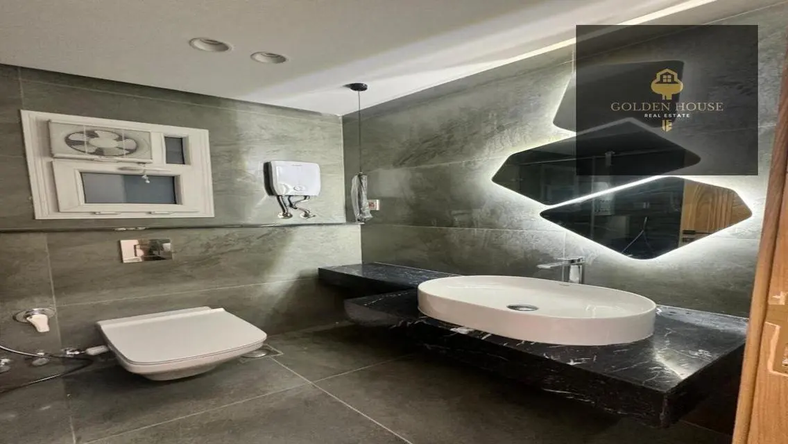 Exceptional Apartment for Sale in The Squer - 165 Sq. M