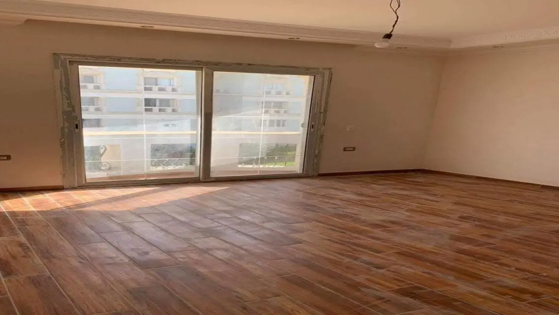 Luxury Apartment for Rent by the Lakes