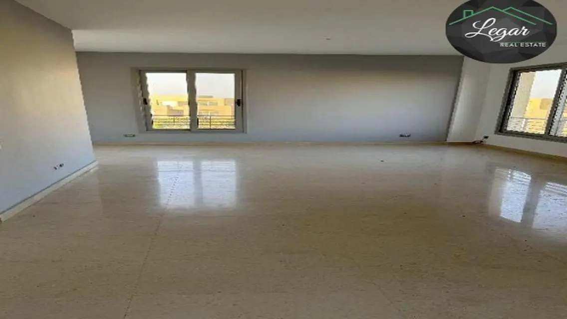 Luxury Villa for Sale in Palm Park