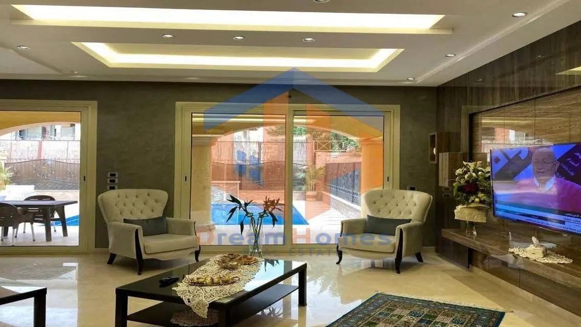 Luxury Apartment with 400sqm Private Pool and Garden