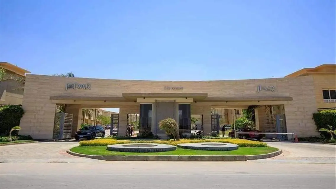 Luxury Villa Near Lakes