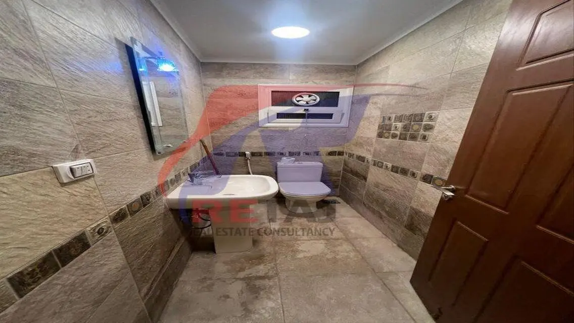 شقة فاخرة للإيجار بمساحة مريحة