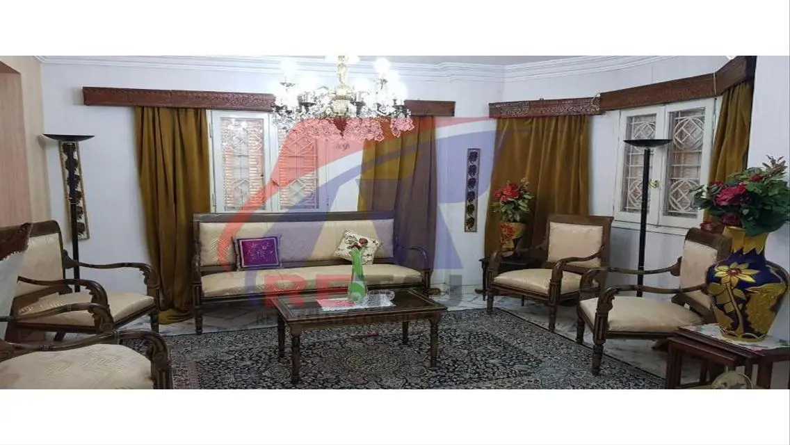 شقة فاخرة بمساحة 1200 متر بموقع متميز