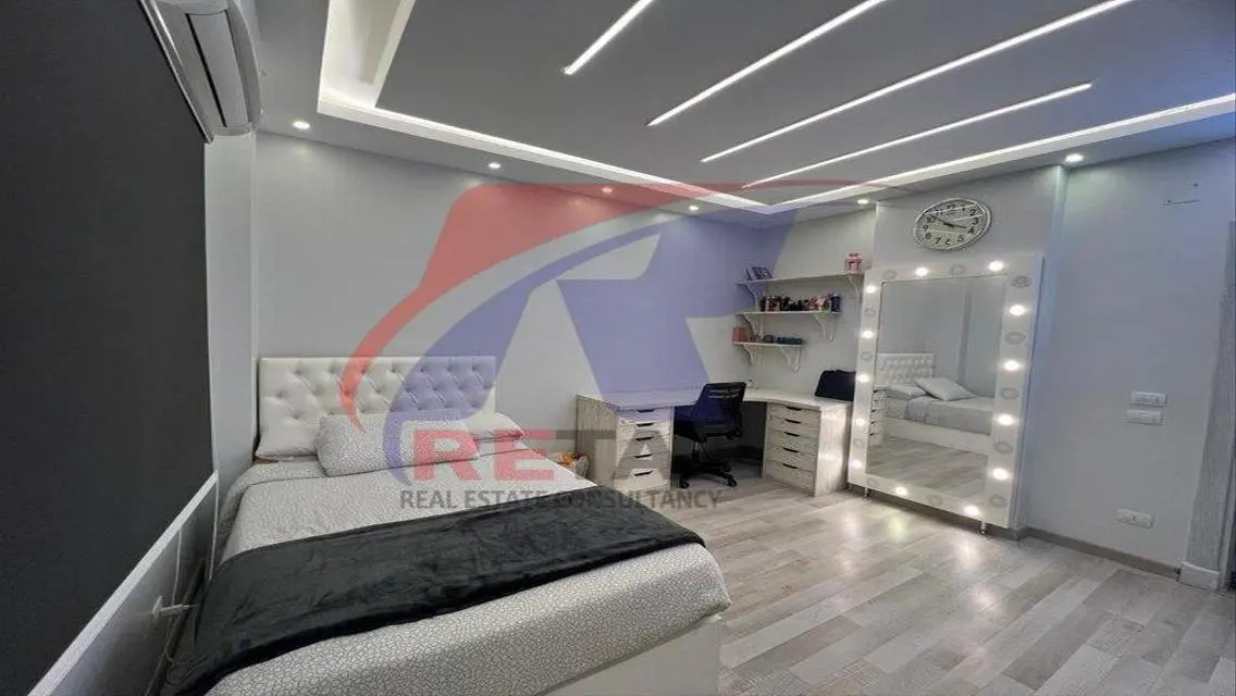 Luxury Apartment with Private Pool and Amenities in Cairo