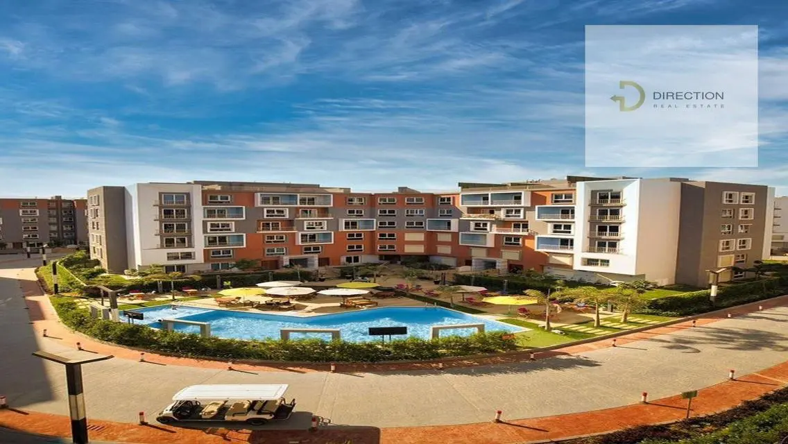 Luxurious Apartment with Stunning Views of Lakes and Landmarks