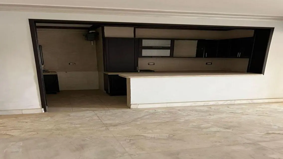 عقار مميز بمساحة واسعة