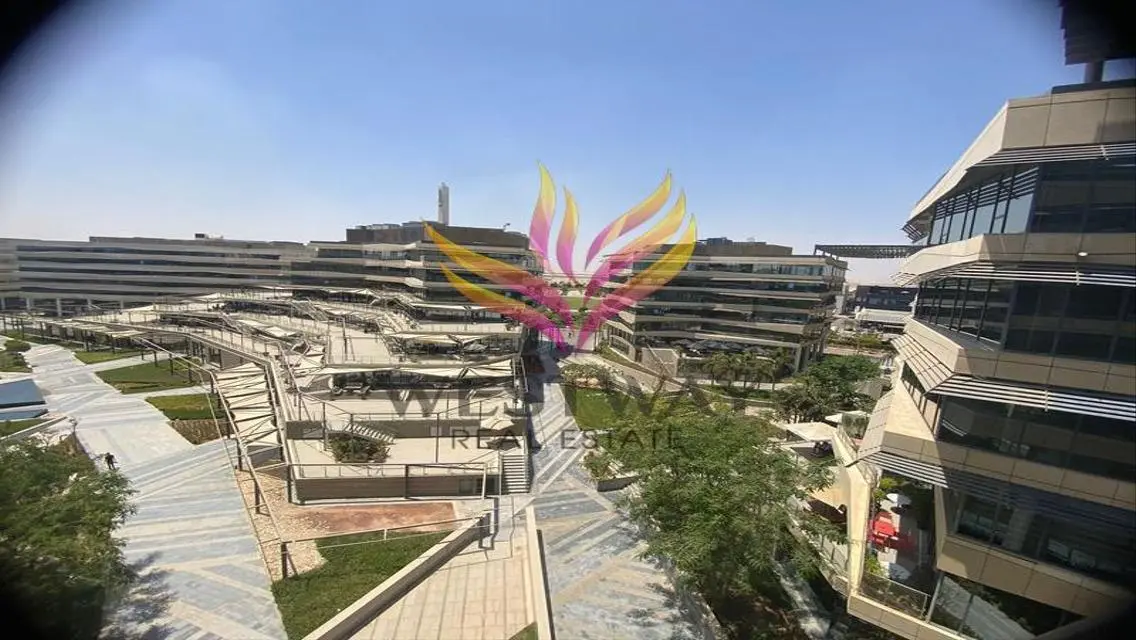 شقة مميزة بموقف مغطى بسعر مغري
