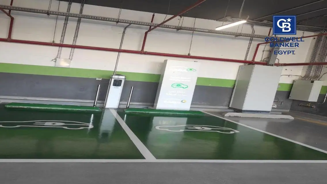 شقة فاخرة بمساحة واسعة وإطلالة مميزة