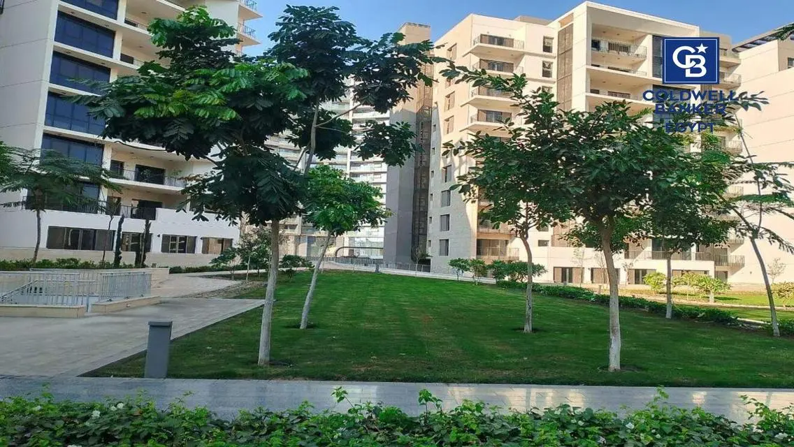 شقة فاخرة بمساحة واسعة وإطلالة مميزة