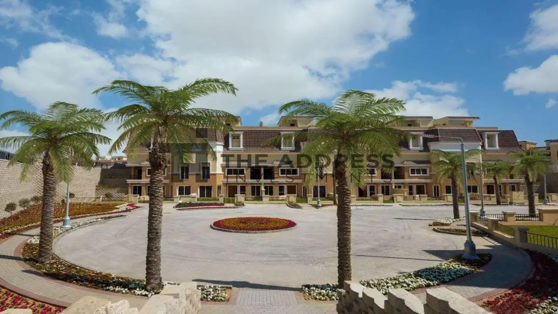 Luxury Villa with Private Garden and Pool in Prime Location