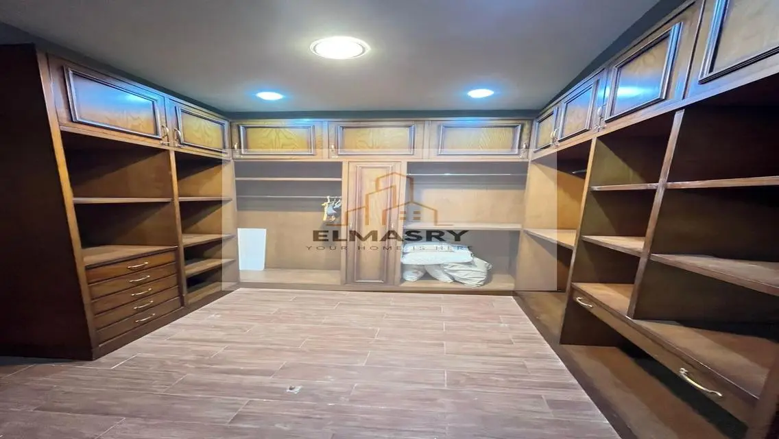 Spacious Apartment for Sale with 180 sqm