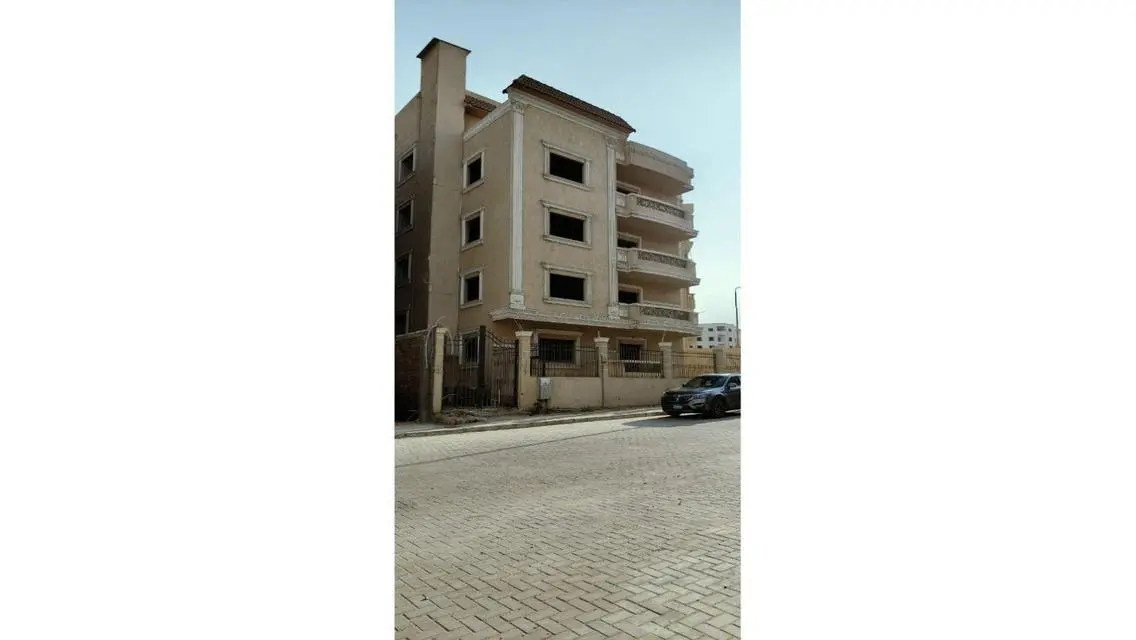 شقة فاخرة بمساحة واسعة في مدينة تيامو