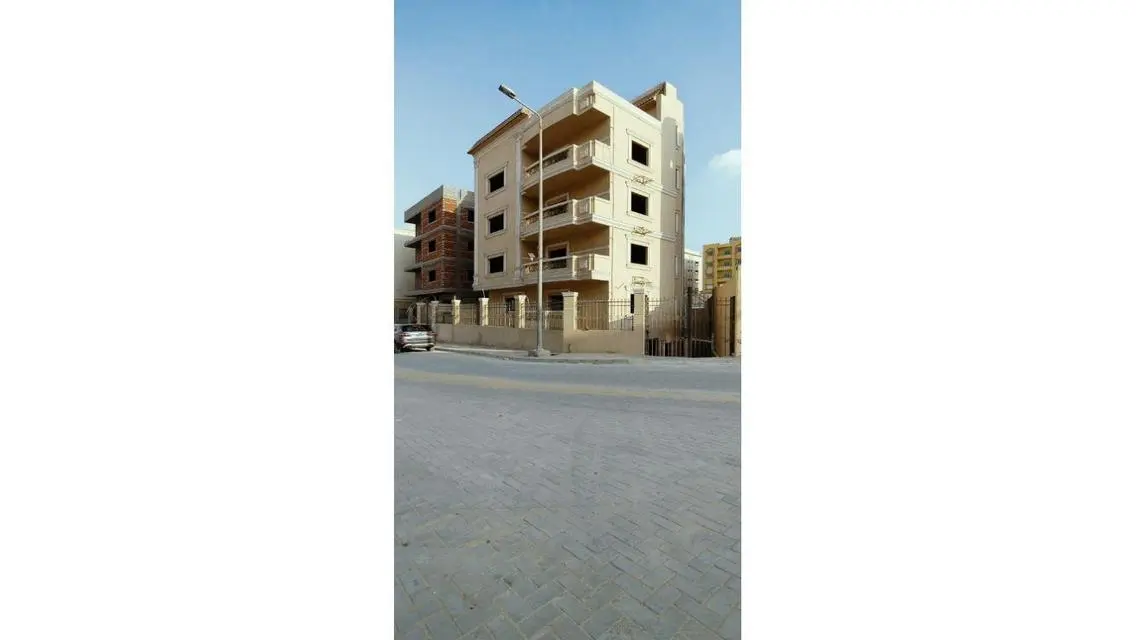 شقة فاخرة بمساحة واسعة في مدينة تيامو