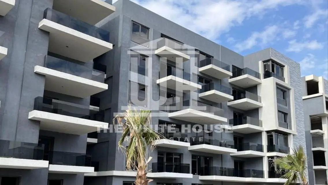 Luxury Apartment for Sale near Bucking University
