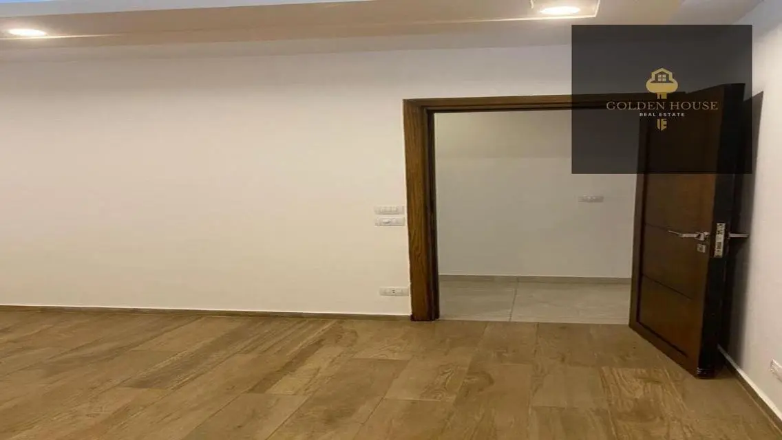 Stylish Apartment for Sale in The Squer