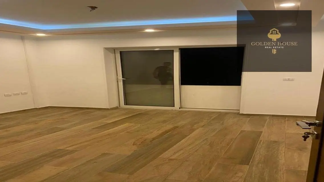 Stylish Apartment for Sale in The Squer
