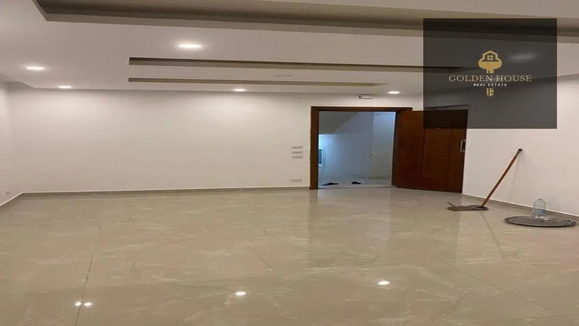 Stylish Apartment for Sale in The Squer