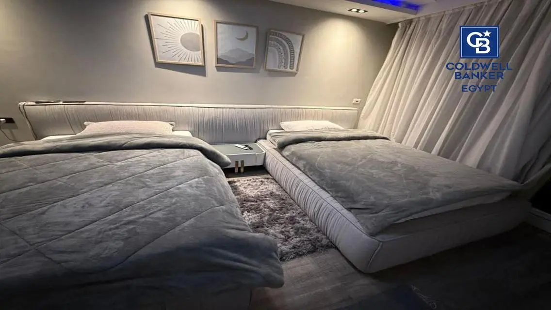 Stunning 135 sqm Apartment with Balcony and Security