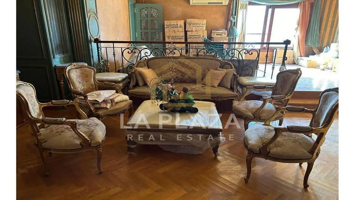 فيلا فاخرة للبيع بمميزات رائعة