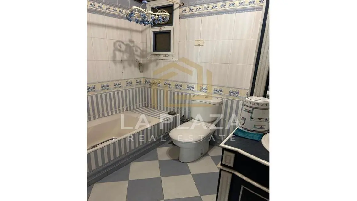فيلا فاخرة للبيع بمميزات رائعة