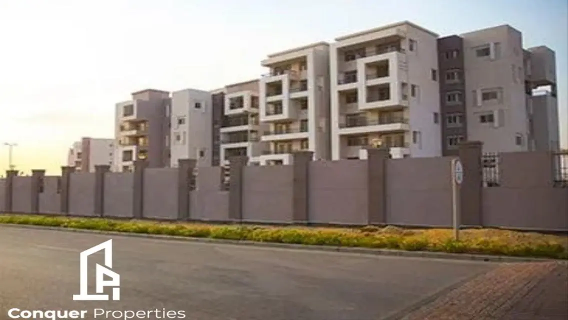 Luxury Apartment for Sale with Lake View